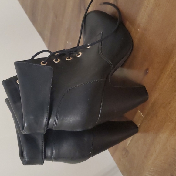 Bamboo Black Bootie 3inch heel - Picture 3 of 3